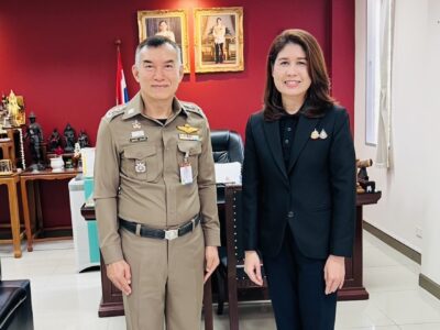 วันอังคารที่ 17 กุมภาพันธ์ 2569 เวลา 11.00 น. นางสาวจุฬาลักษณ์ อินทรพัฒน์ ผู้อำนวยการสำนักตรวจเงินแผ่นดินจังหวัดลำพูน ได้เข้าพบ พล.ต.ต. บุณยวัติ เกิดกล่ำ ผู้บังคับการตำรวจภูธรจังหวัดลำพูน เพื่อหารือข้อราชการและแลกเปลี่ยนความคิดเห็นเกี่ยวกับการปฏิบัติหน้าที่ราชการ